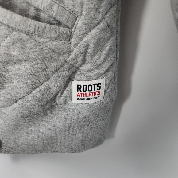 Roots Gray Quilted Jacket with Patches XL fits like a Medium - Picture 5 of 13